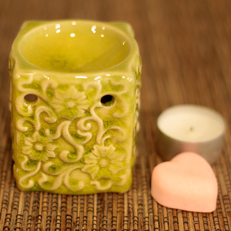Small Square Floral Oil Burners - Decorative Home Fragrance Scent Diffuser