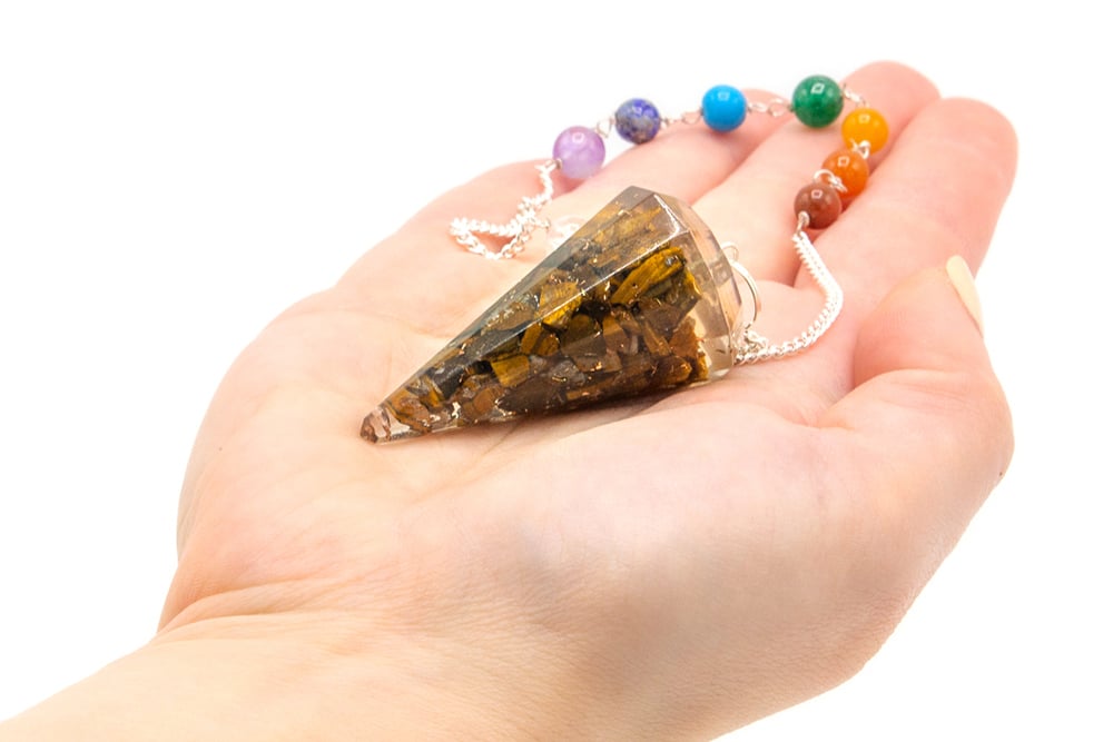 Orgonite Tiger Eye Chakra Balance Crystal Pendulum for Energy Healing and Spiritual Protection