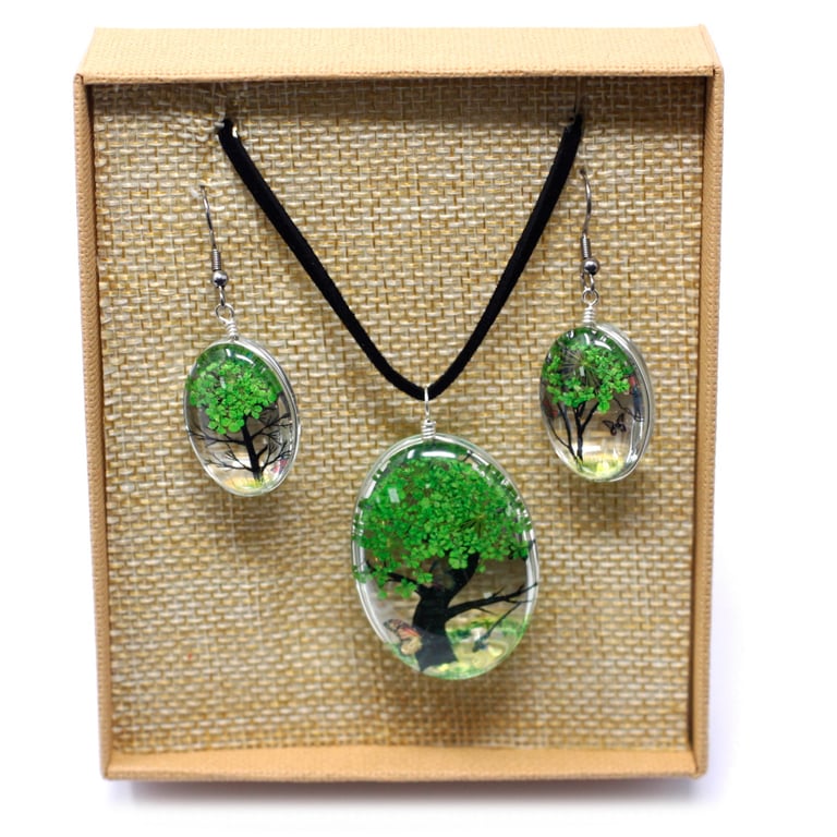 Pressed Flowers - Tree of Life Green Floral Home Decor Wall Art Set