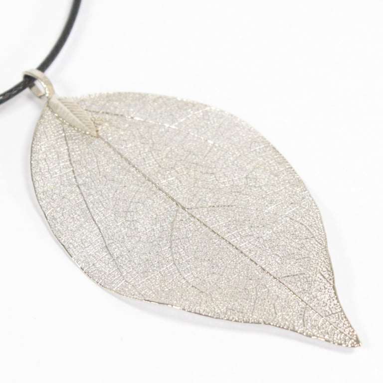 Silver Bravery Leaf Pendant Necklace - Bold Symbol of Courage and Inner Strength