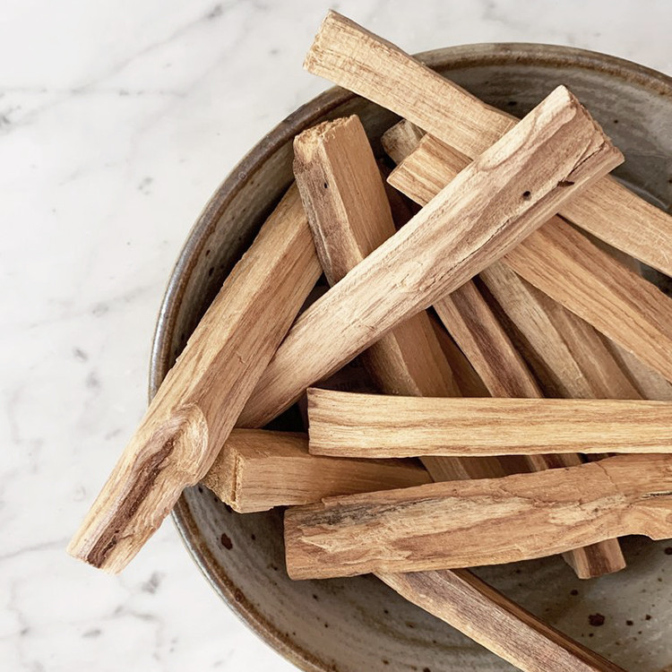 Green Tree Palo Santo Sticks - 25g Natural Burning Incense Sticks Pack of 3-4 Sacred Wood Aromatherapy Sticks