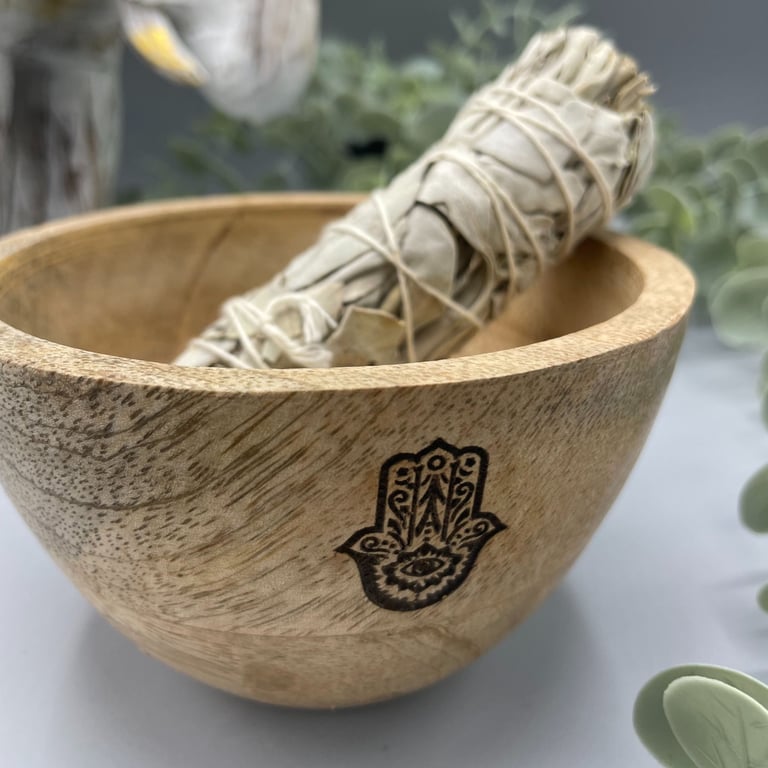 Wooden Hamsa Smudge and Ritual Offerings Bowl - 11x7cm Spiritual Bowl for Meditation and Cleansing
