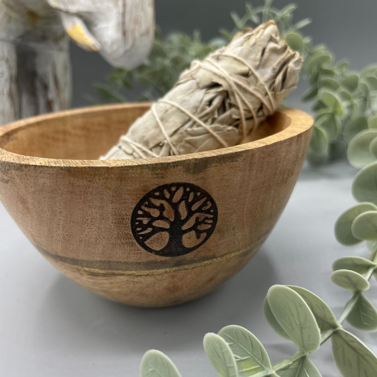 Wooden Smudge and Ritual Offerings Bowl - Tree of Life Design - 11x7cm Natural Incense Holder for Meditation and Spiritual Practices