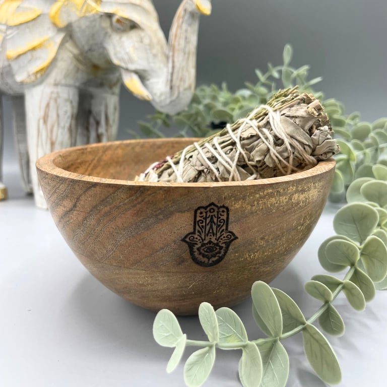 Wooden Smudge and Ritual Offerings Bowl - Hamsa Handmade Wooden Smudging Bowl 13x7cm for Sacred Ceremonies and Meditation