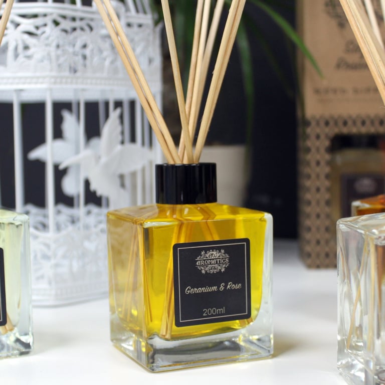 Reed Diffuser - Geranium & Rose Essential Oil (200ml)