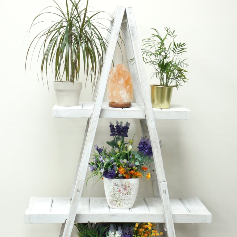 A-Frame Display Folding - Whitewash Finish