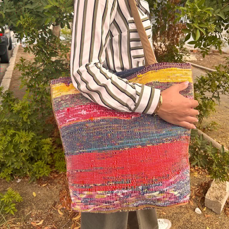 Recycled Large Pink Rug Bag - Eco-Friendly & Durable