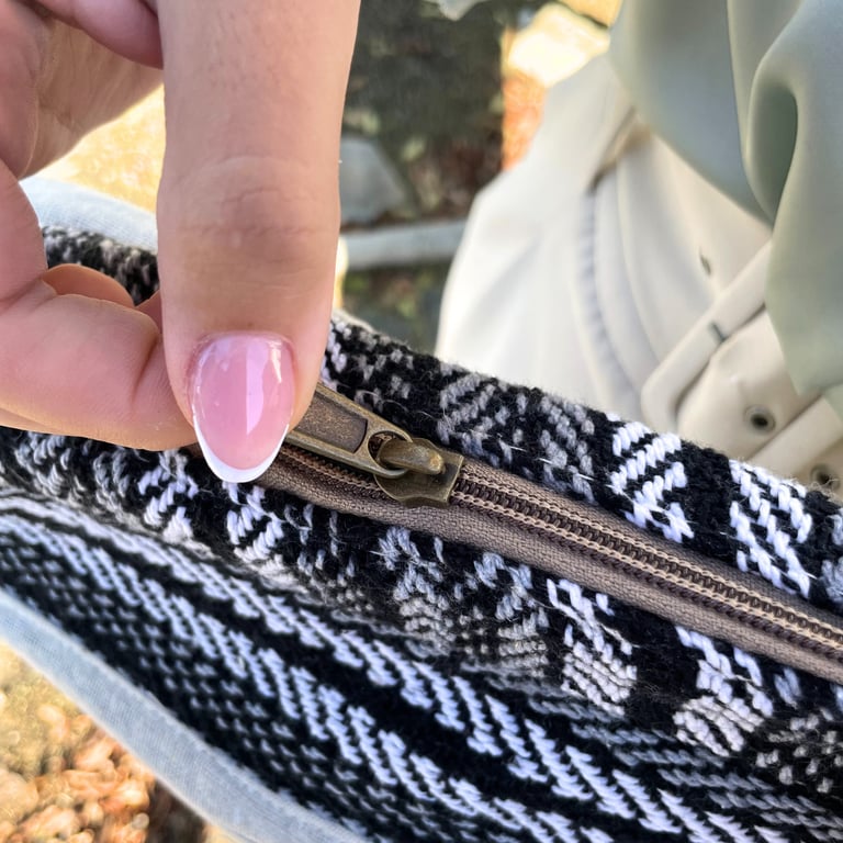 Laptop Bag - Padded, Striped Design - Soft Banjar