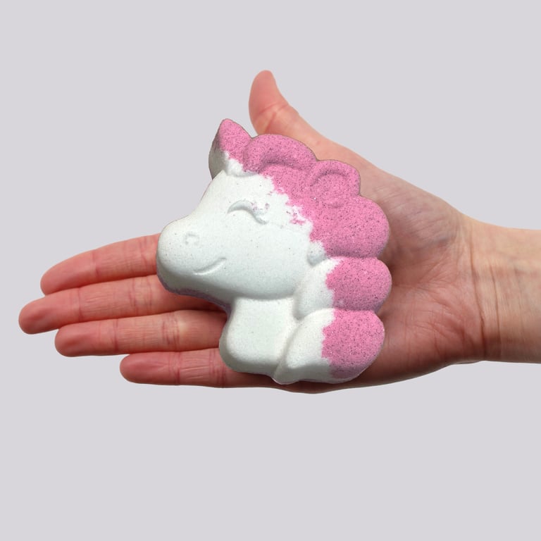 Luxury Unicorn Bathbomb 100g - Scented Relaxation for Adults