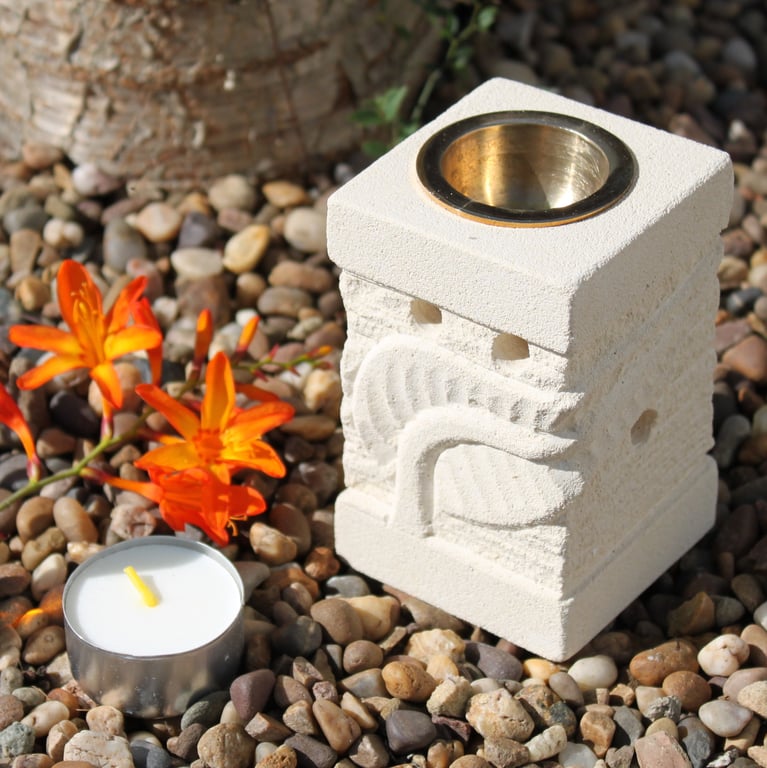 Carved Leaf Stone Oil Burner - Decorative Aroma Diffuser