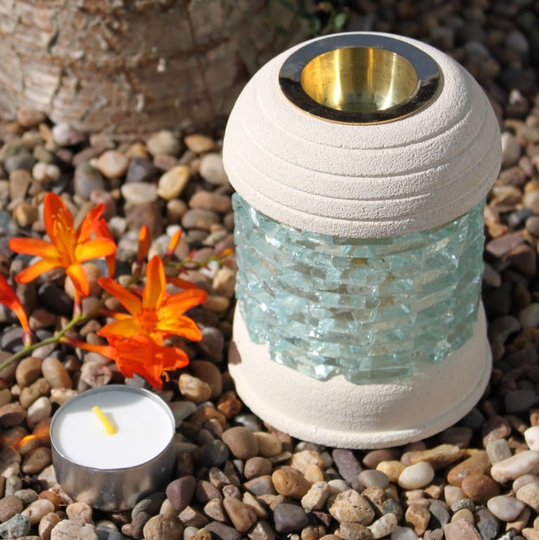 Glass Round Oil Burner - Decorative Stone Design