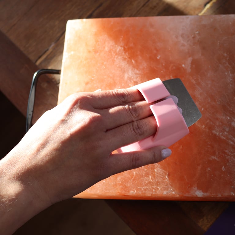 Himalayan Salt Block Cleaning Brush - Natural Food-Safe Scrubber Tool