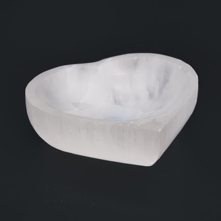 10cm Selenite Heart Bowl - Natural Crystal Decor, Aromatherapy & Jewelry Holder