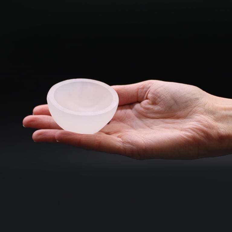 Selenite Round Bowl - 6cm Crystal Home Decor for Meditation and Relaxation