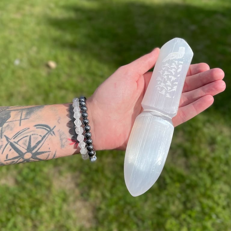 Crystal Ritual Knife - Releases Bonds - Selenite (Brand/Model not provided)