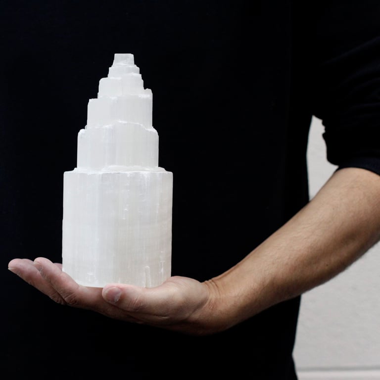 Selenite Tower Lamp (20 cm) - Natural Amber Mood Lighting