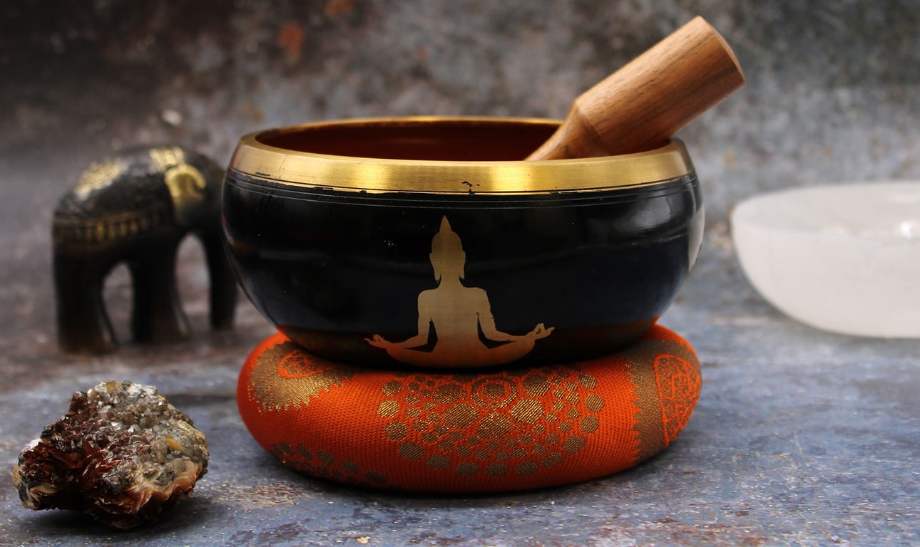 Black/Orange 14cm Buddha Singing Bowl Set - High Quality Meditation Tool