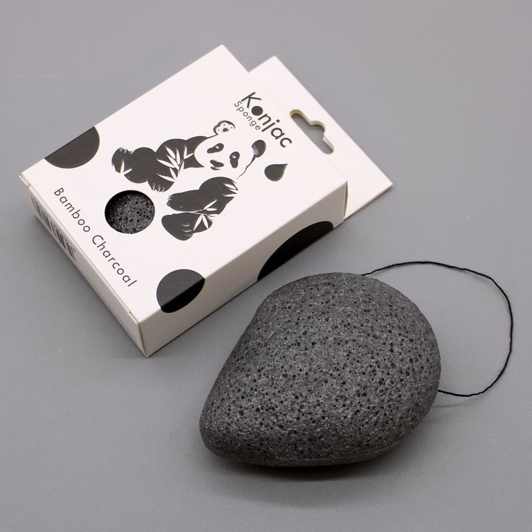 Bamboo Charcoal Teardrop Konjac Sponge - Anti-Bacterial Natural Cleansing Beauty Tool