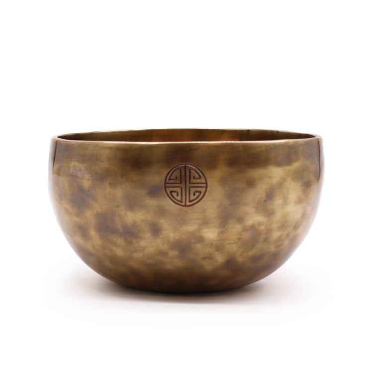 17cm Large Nepalese Moon Bowl - Handcrafted, Approx. 850g Weight This title is SEO optimized and professional in tone. It clearly states the product type, a key feature (handcrafted), and includes the approximate weight and size for additional detail.