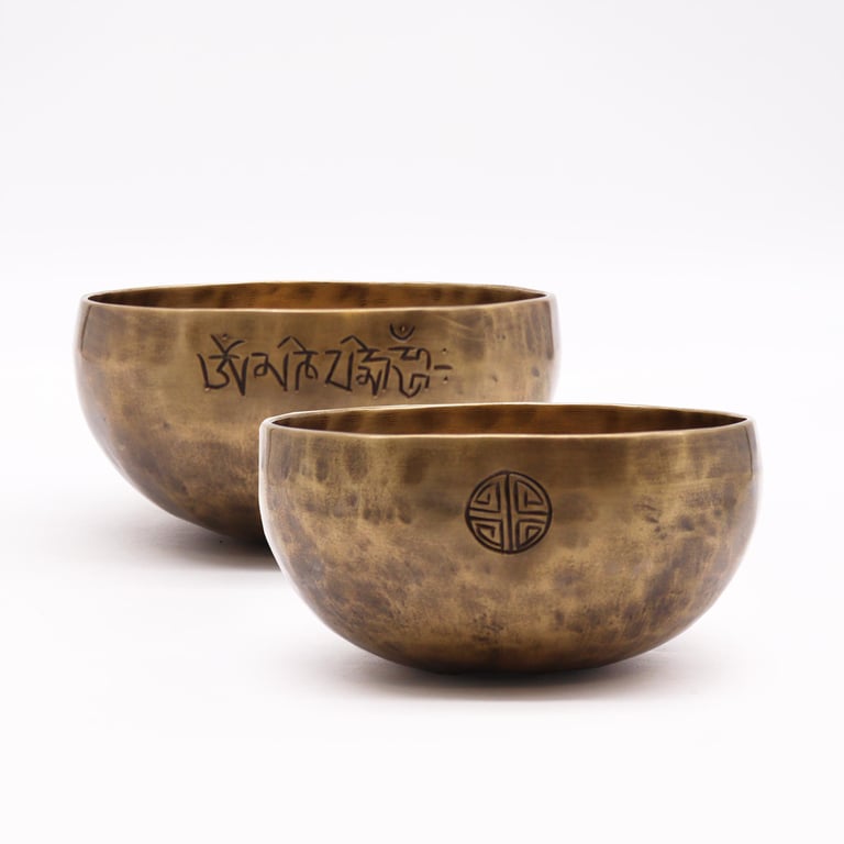 15cm Nepalese Moon Bowl (750g) - Handcrafted Medium Size