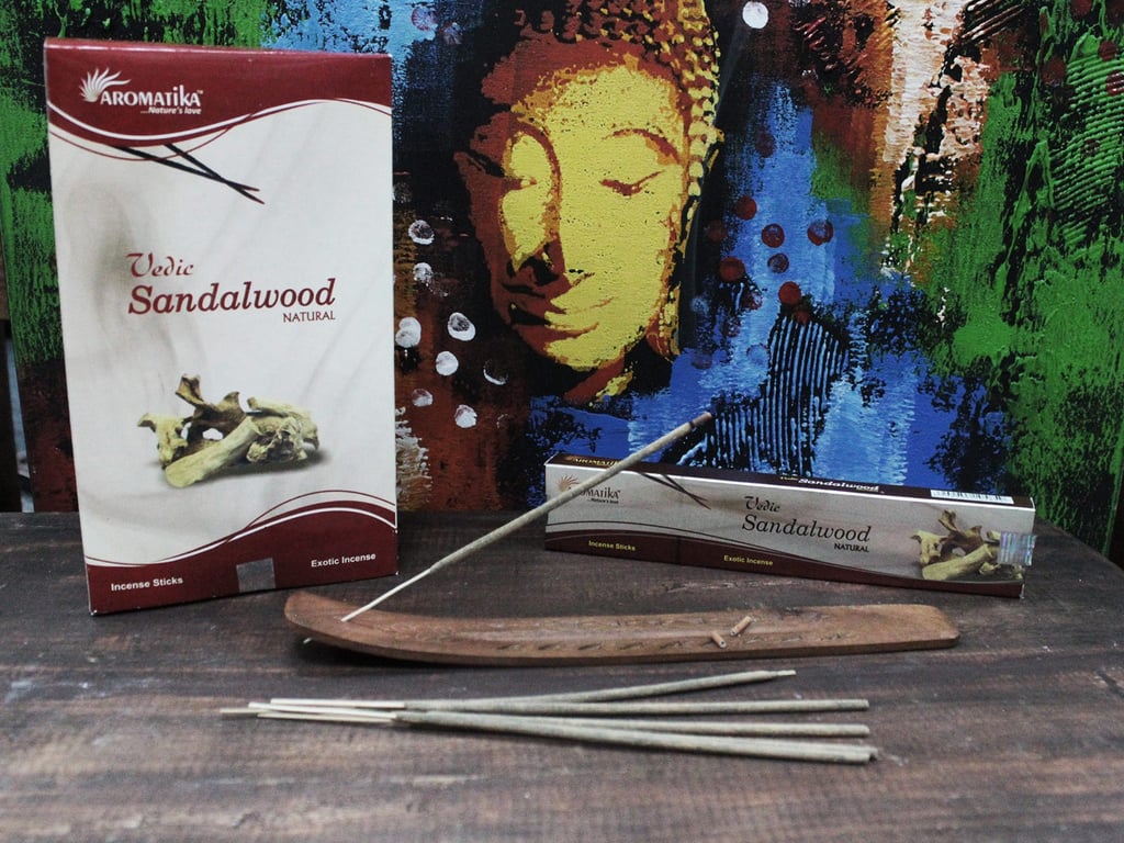 Vedic Sandalwood Incense Sticks - Natural Aromatherapy for Spirituality and Home Decor
