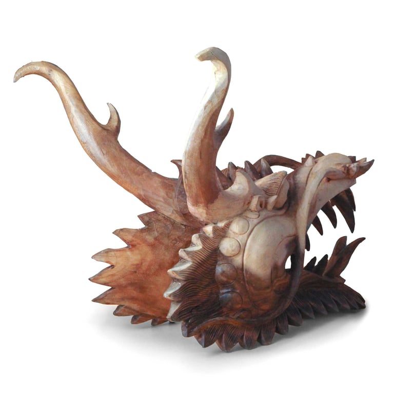30cm Live-Size Dragon Head Carving - Handcrafted Detail by Artisans