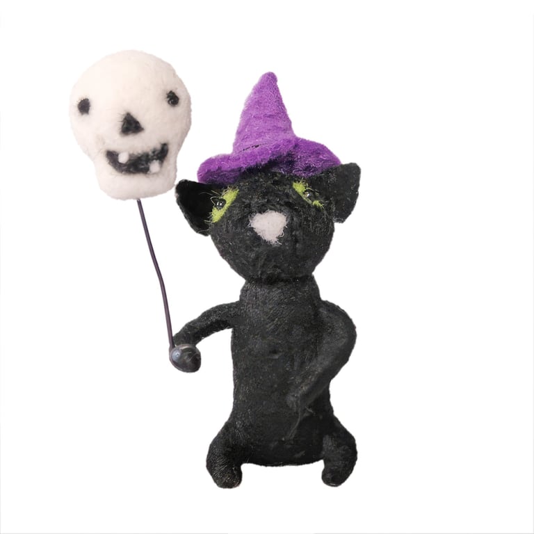 Felt Black Cat with Skull Hanging Decoration - Home Decor Wall Accent (12.5cm)