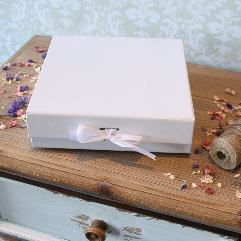 Medium White Keepsake Box for Home Decor and Memorials - Storage for Mementos and Photos