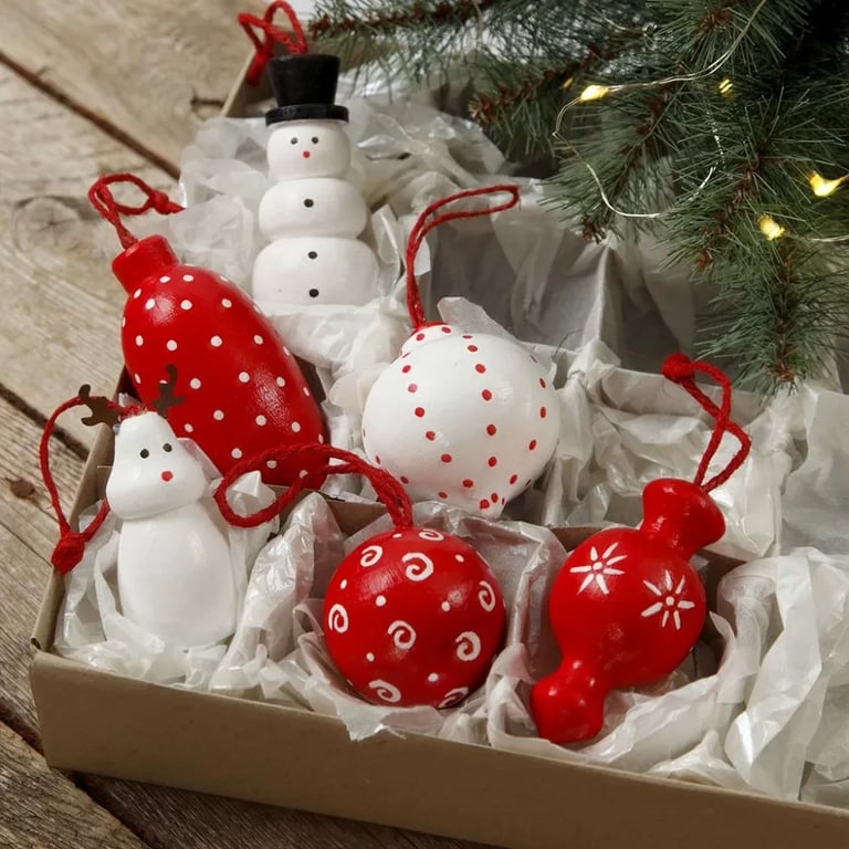 Personalisable Handmade Glass Drop Bauble - Customizable Home Decor Ornament