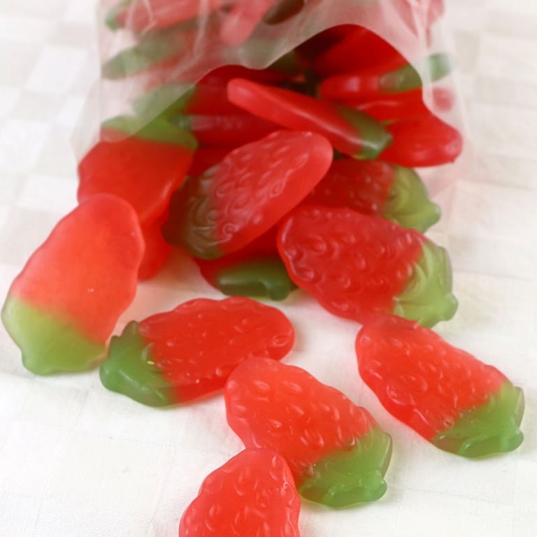 Organic Giant Strawberries 500g - Fresh and Plump Giant Strawberry Fruit