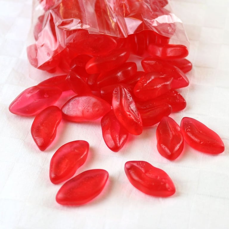 Juicy Lips 500g Moisturizing Lip Balm - Hydrating Plumping Treatment Formula
