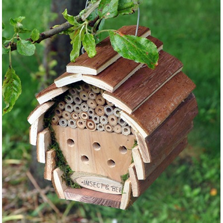 Kingfisher Wooden Insect and Bee Hotel - Sustainable Outdoor Wildlife Habitat & Natural Bug House
