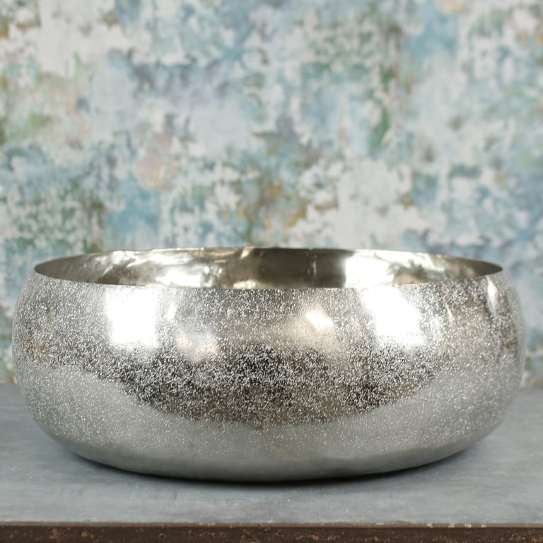 Silver Mayfair Large Bowl - Elegant Home Decor and Kitchenware Accessory