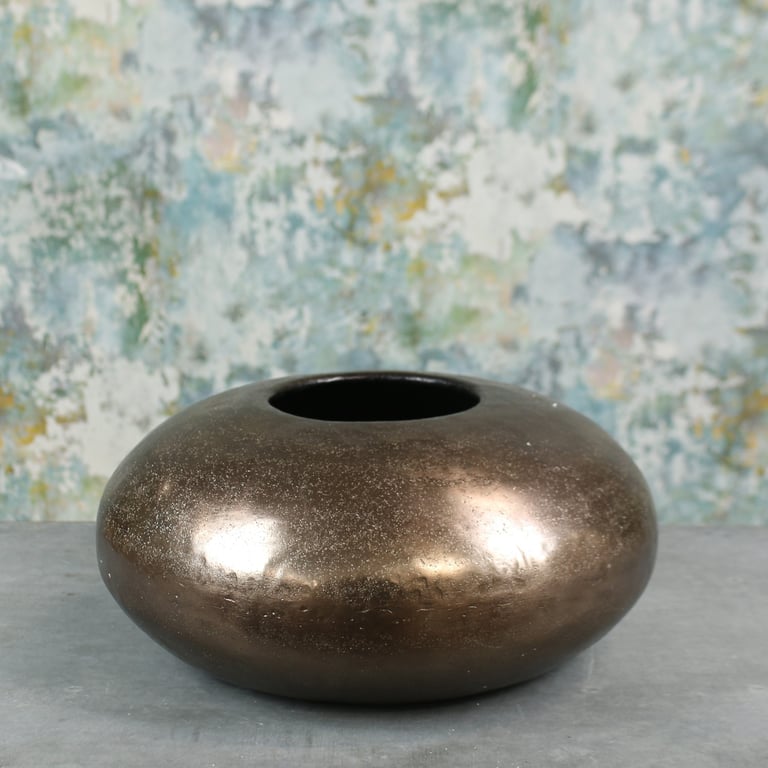 Large Bronze Mayfair Pebble - Elegant Garden Decoration for Home and Outdoor Spaces