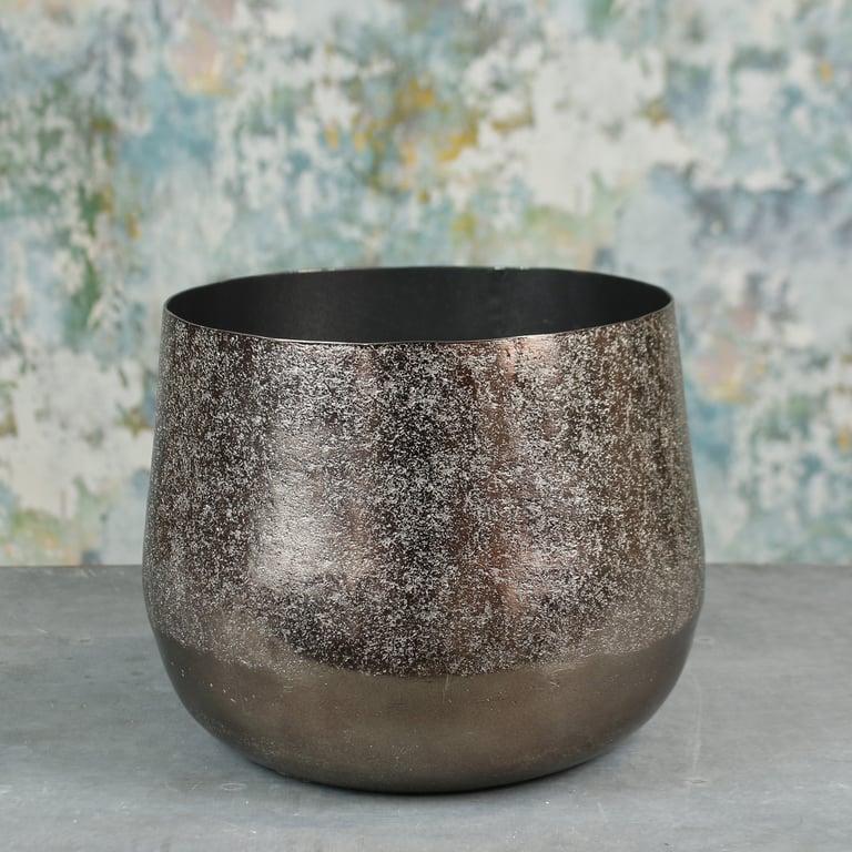 Bronze Mayfair Extra-Large Planter - Elegant Garden Decoration for Outdoor Spaces