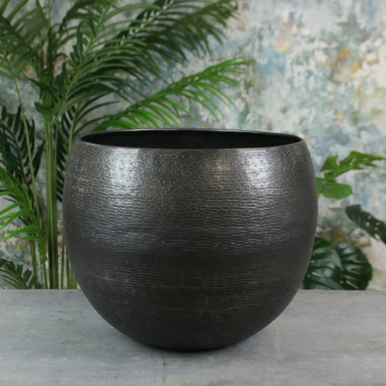 Graphite Hampstead Medium Planter - Stylish Outdoor Home & Garden Container