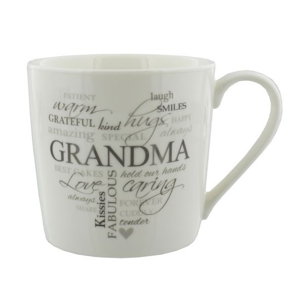 Heartfelt Moments Typography Mug - Grandma: Personalized Home Decor Gift for Mom