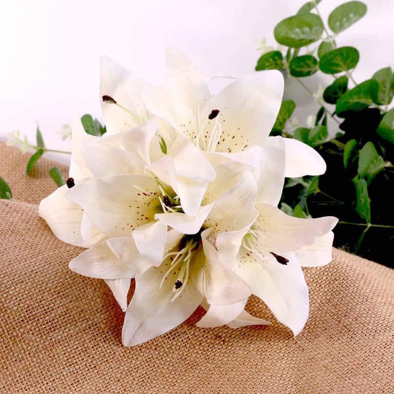 Cream Lily Bouquet - Timeless Floral Arrangement for Home Decor & Garden Decoration
