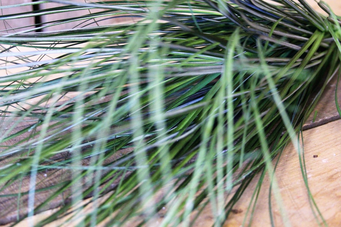 PVC Grass Bush 68cm - Synthetic Outdoor Decoration for Home Landscaping