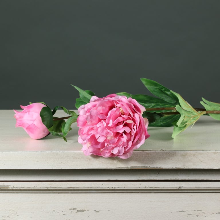 Tintagel Spray Peony Dark Pink - Elegant Home Fragrance with Floral Scent