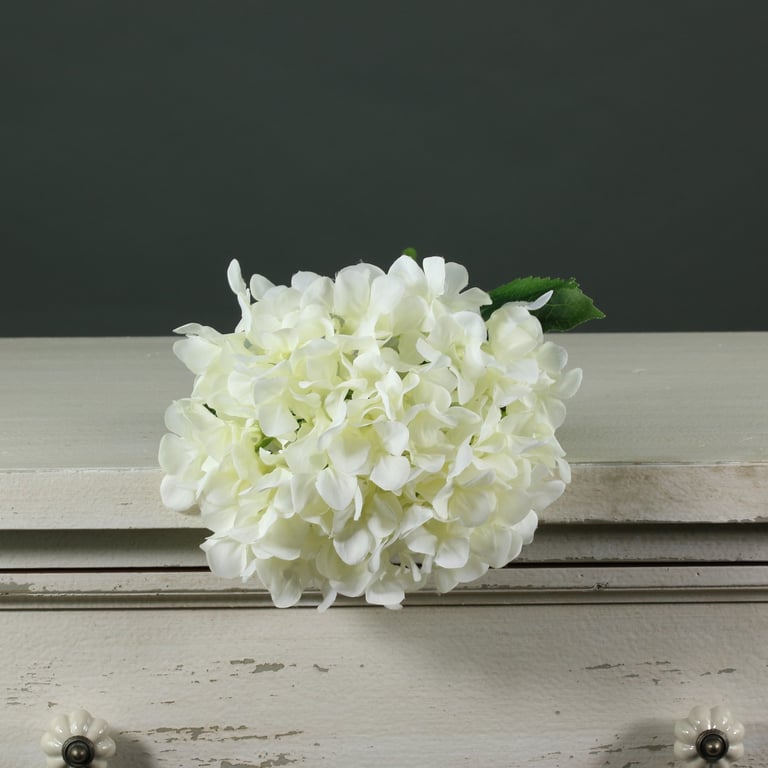 Tintagel Hydrangea White Cotton Bedding Set - Summer Sheets with Floral Print