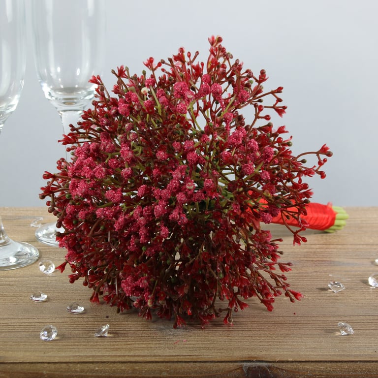 Red Gypsophila Bouquet - Elegant Wedding Flower Arrangement for Bridal Parties and Romantic Decorations