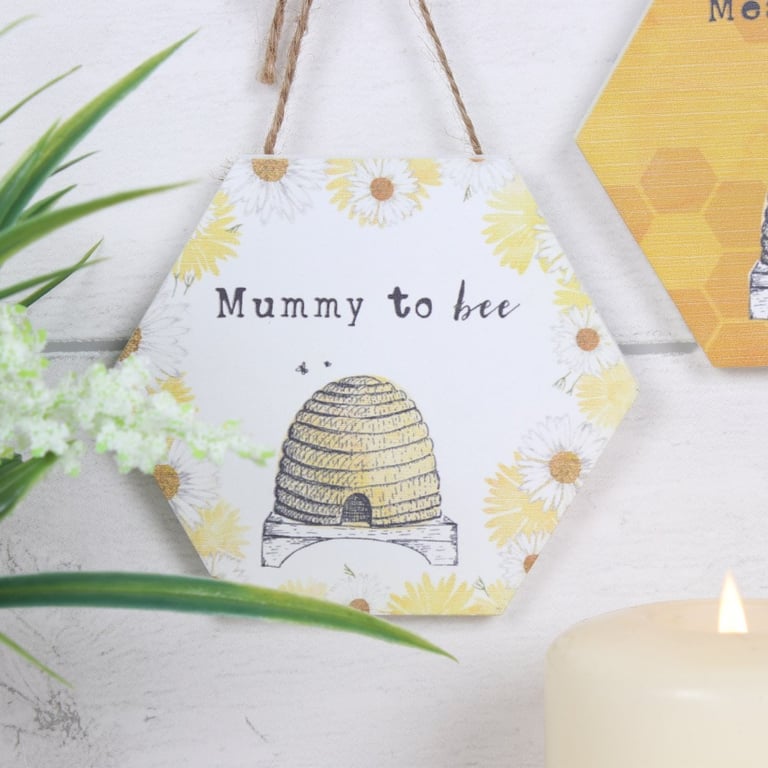 Mummy To Bee Sign - Baby Room Decor and Gender Reveal Sign with Nursery Welcome Message