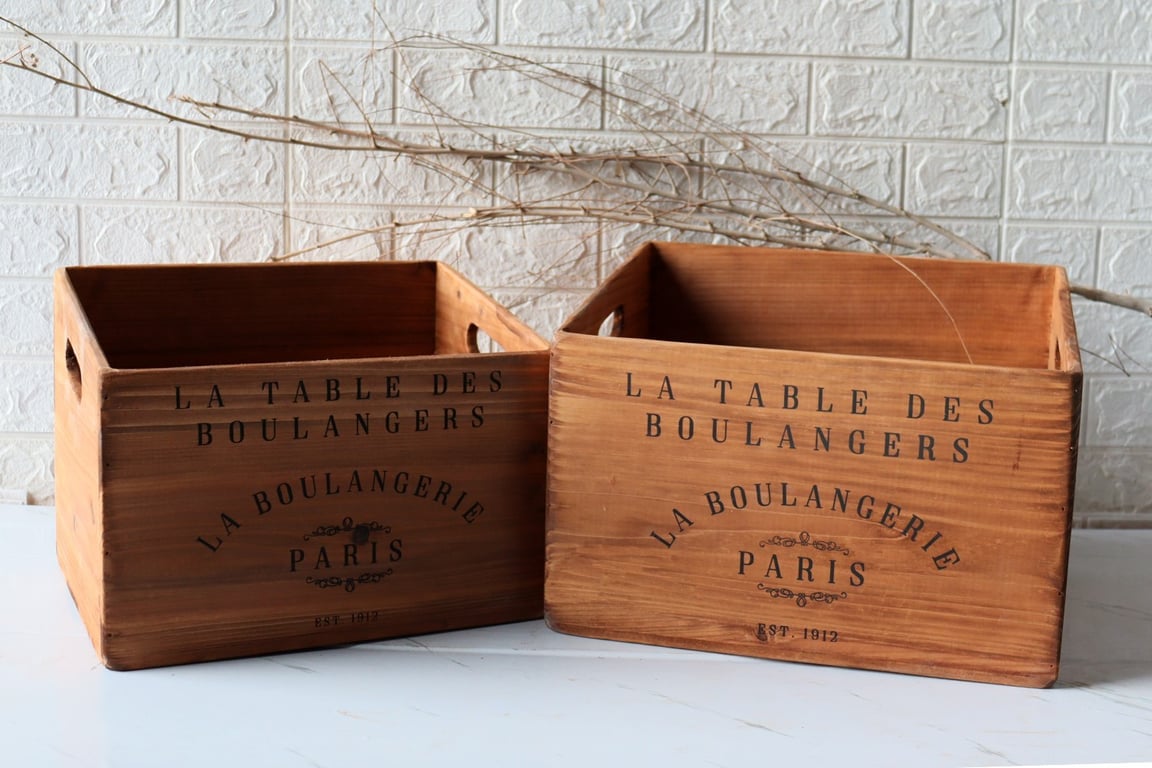 Boulangerie Crates - Set of 2 Sturdy Bakery Storage Crates with Lids for Food and Pastry Organization