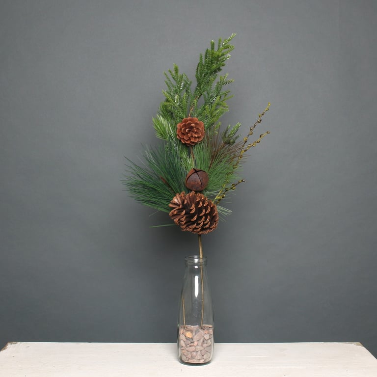 Pine Cone and Bell Flower Home Fragrance Spray - Christmas Decorative Air Freshener