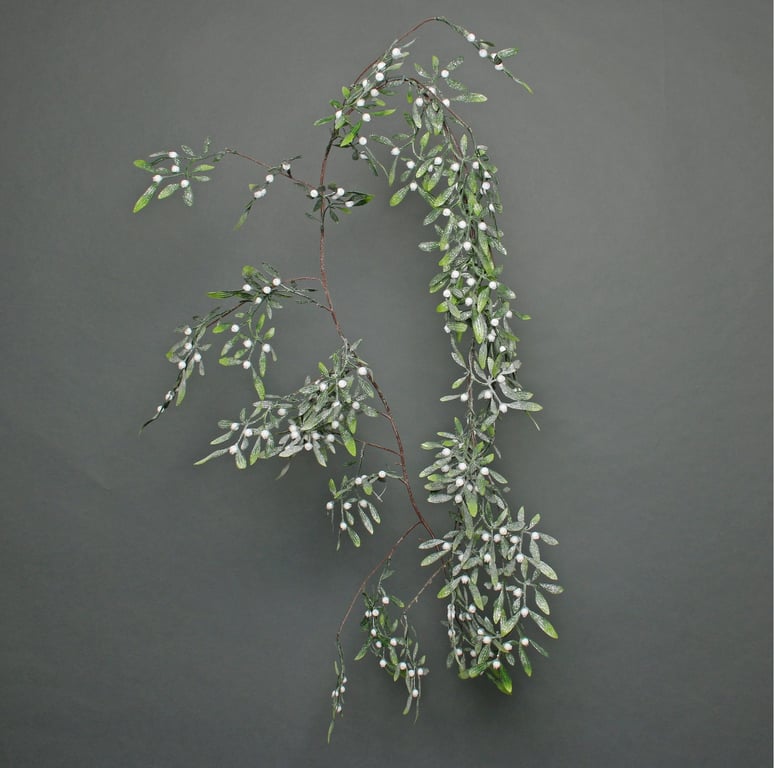 Frosted White Berry Mistletoe Garland - 180cm Festive Home Decoration