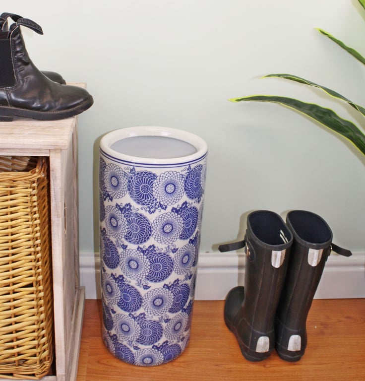 Vintage Blue & White Marigold Glazed Ceramic Umbrella Stand - Distressed Home Decoration