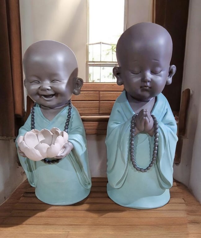 Large Buddha Statue Set of 2 - Trending Colour Home Decor Gift