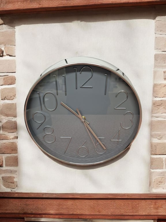 Silver Wall Clock - Stylish Home Decor 30cm Timepiece