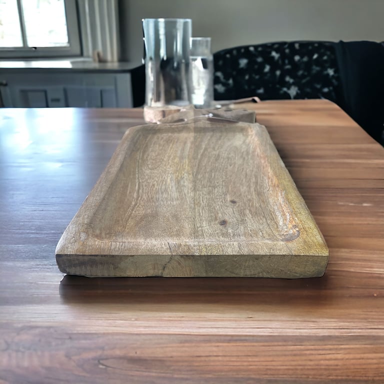 42cm Wooden Deer Chopping Board - Rustic Kitchen Decor & Functional Cutting Board